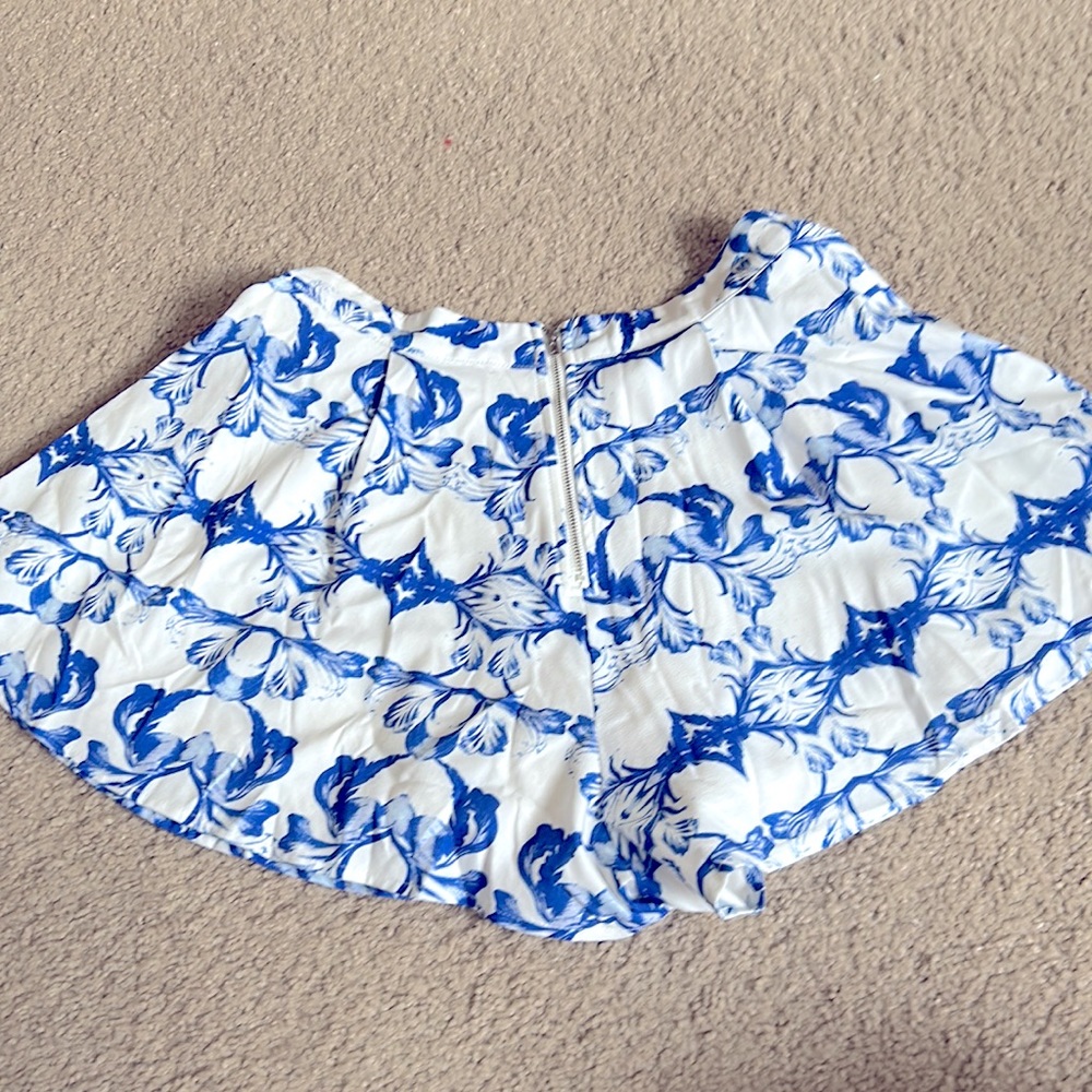 Graphic Flowy Skort - Picture 3 of 4